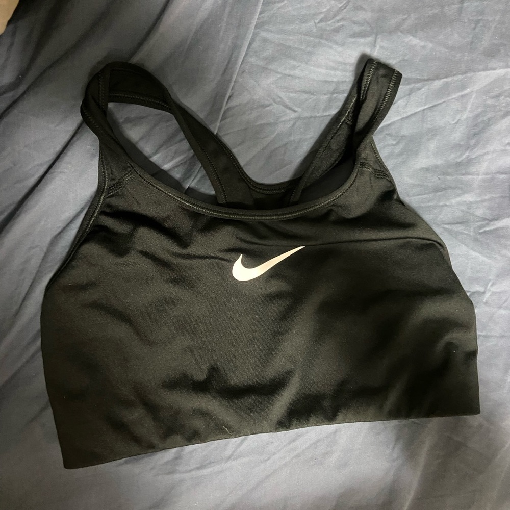 Nike sports bra, size m